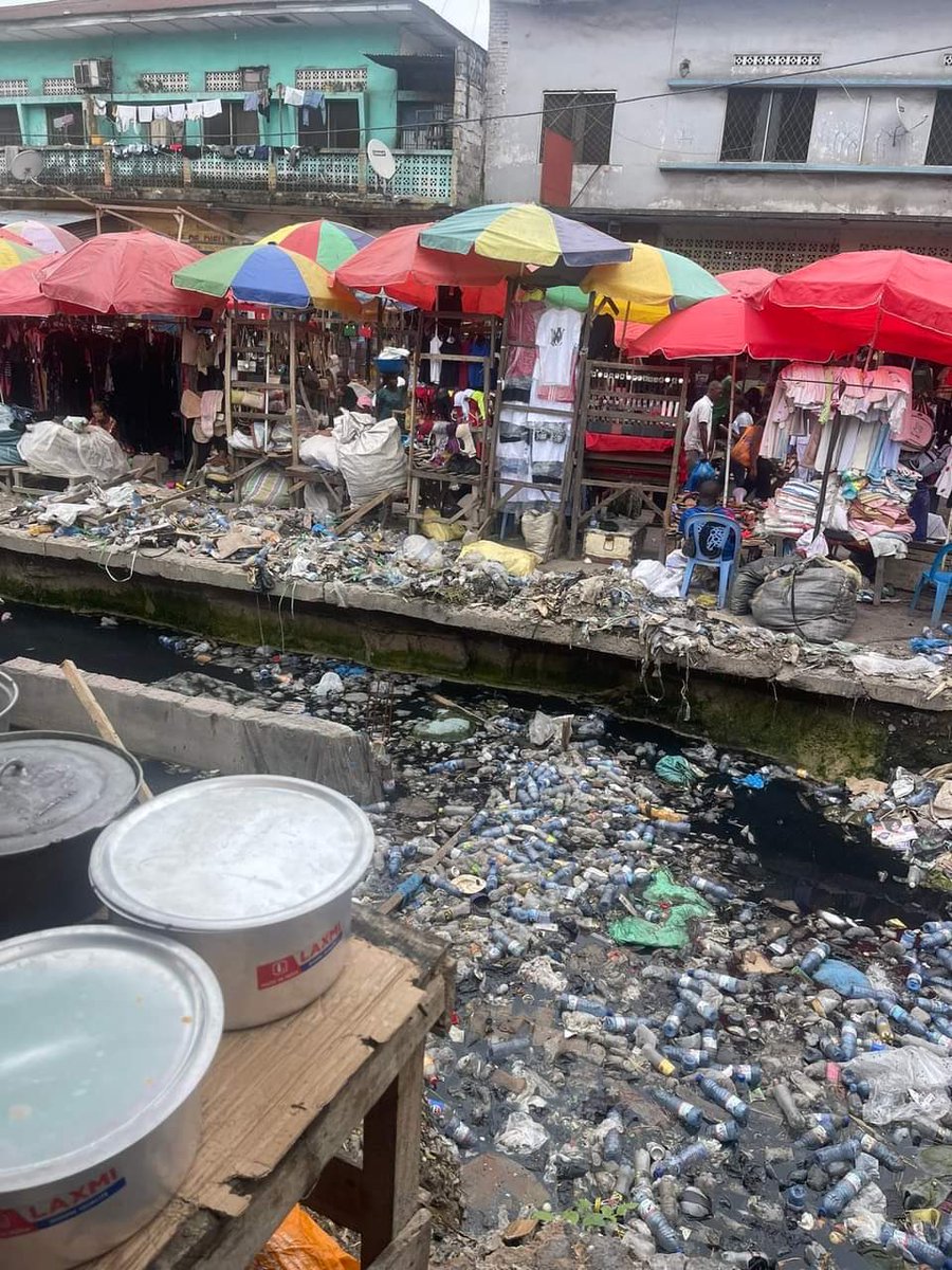 slumidiots tweet media