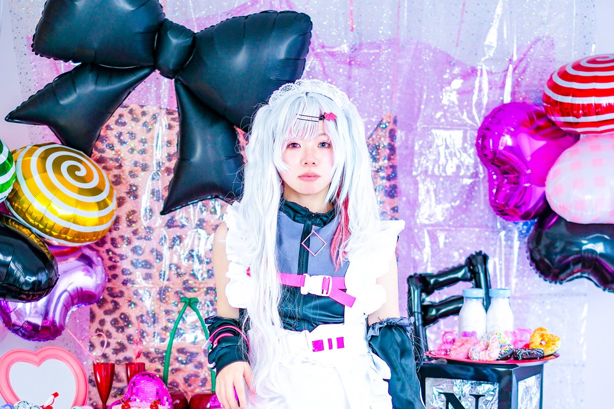ssssssssbnll's tweet photo. Cosplay ： 🌈 🕒 ： ❤️‍🩹 + 🧸

＂In Sync＂

photo：@KawaiiRozarindo 
Studio：@StudioLeer https://t.co/pRrocOEsxP