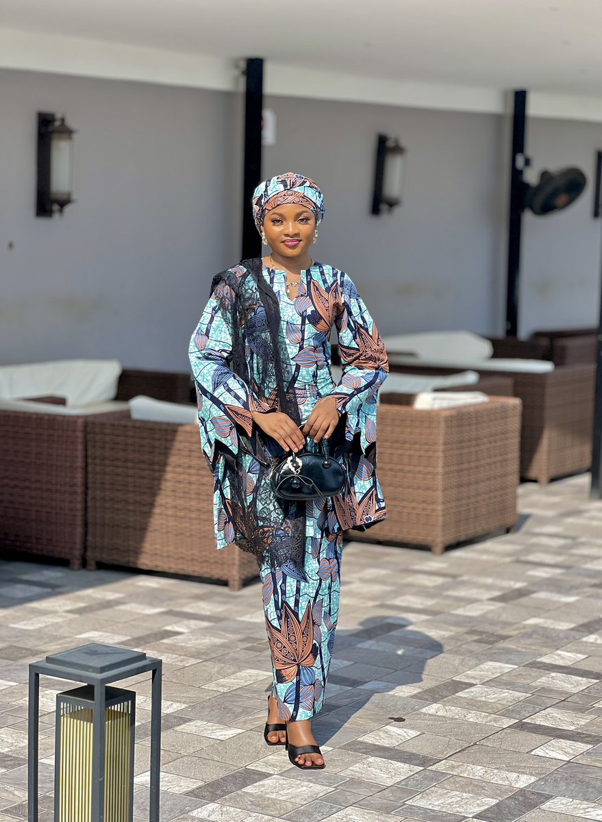 MaryamDoja's tweet photo. Peace, love, and Eid blessings ✨#EidMubarak https://t.co/l0frHWEzFv