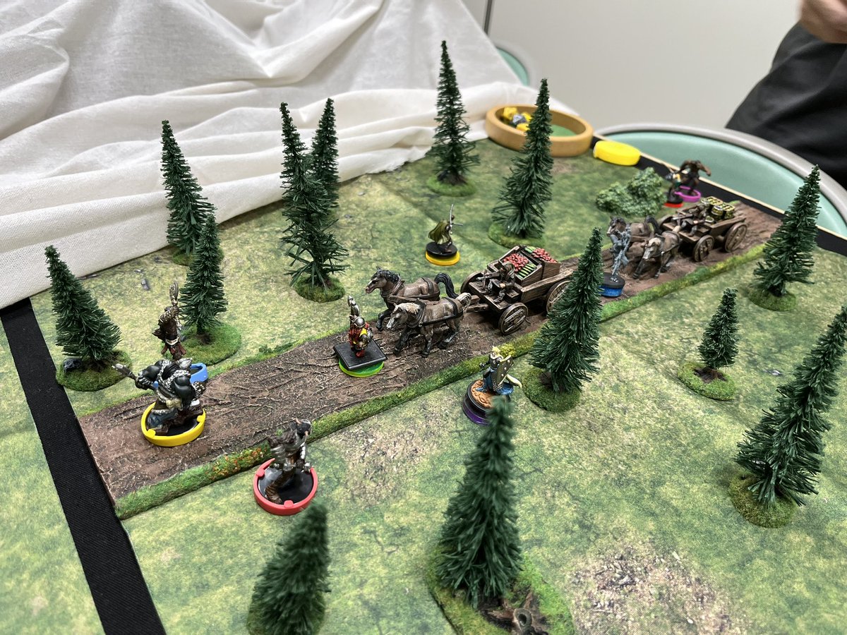 miyakami_00's tweet image. #dnd ですが、 #テレイン を多用したオフセッションに興味があれば俺んとこ来いw
( ﾟ∀ﾟ)o彡° ｶﾝﾄｳﾔｹﾄﾞﾅｰ
#dwarvenforge #trpg #ダンドラ