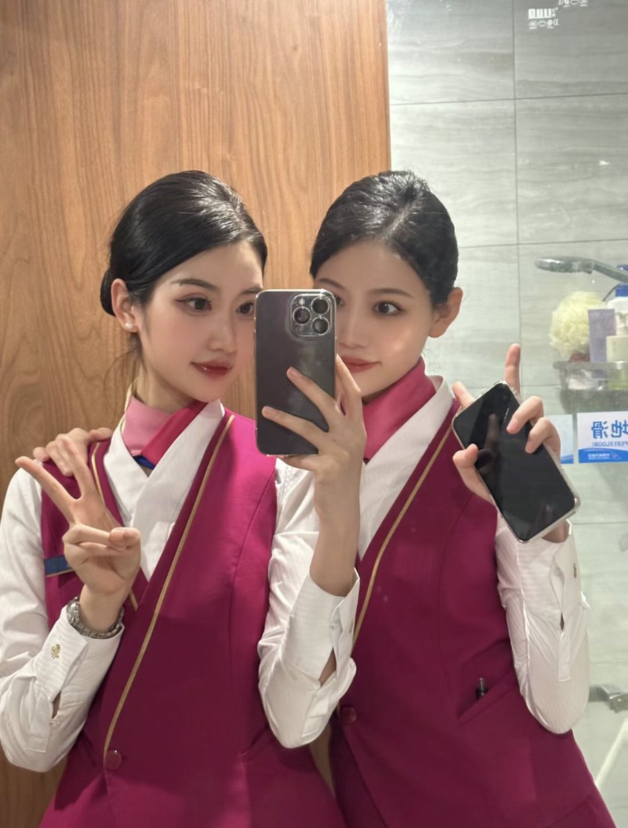 北京南航空乘 冉冉↫ tweet media