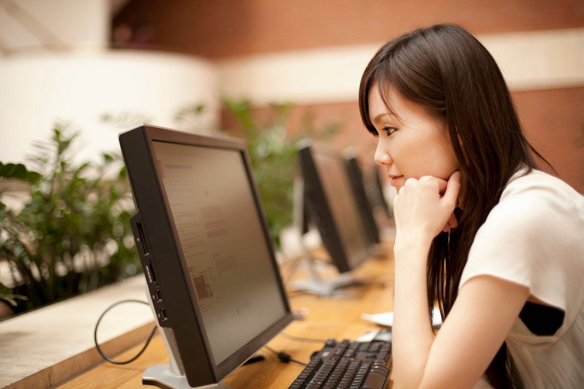 Una más tweet media