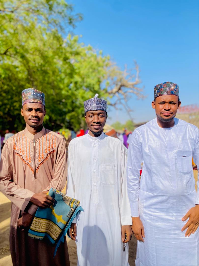 younousirtech's tweet photo. Eid Mubarak and juma'at mubarak~ 
May Allah(SWT)🤲 accept our prayers, forgive our sins, and fill our heart with peace, faith, and endless blessings today and always.🤲🤲🤲🕋🕍 https://t.co/PwImu7Oe2W