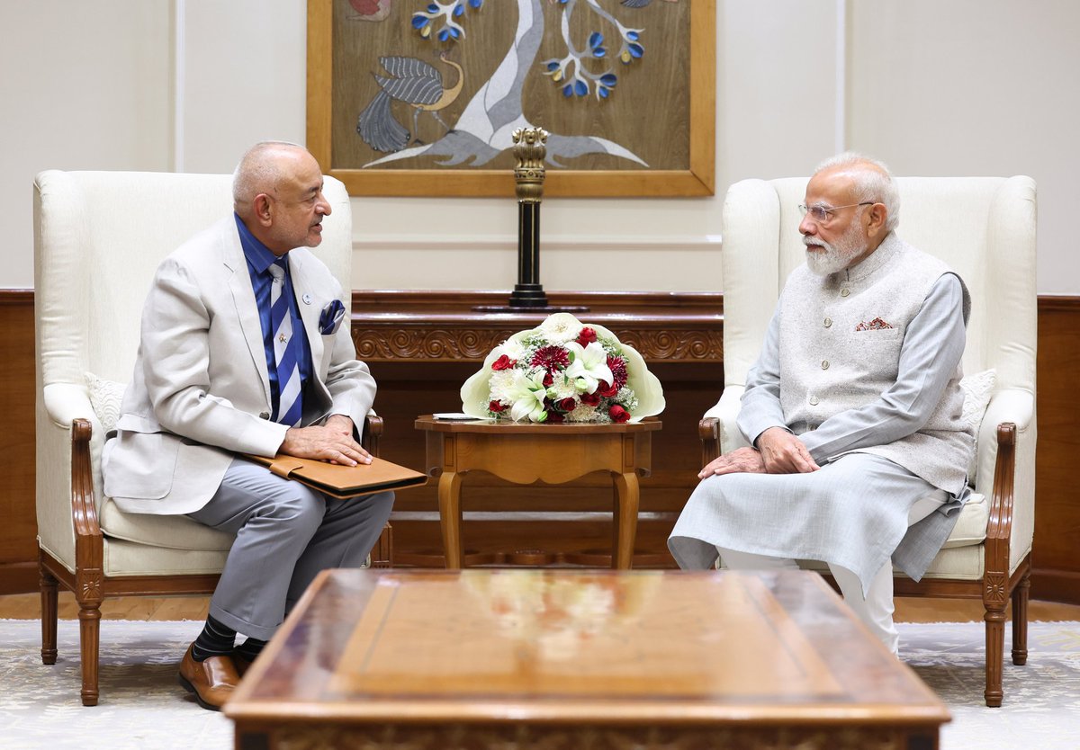 PMO India tweet media