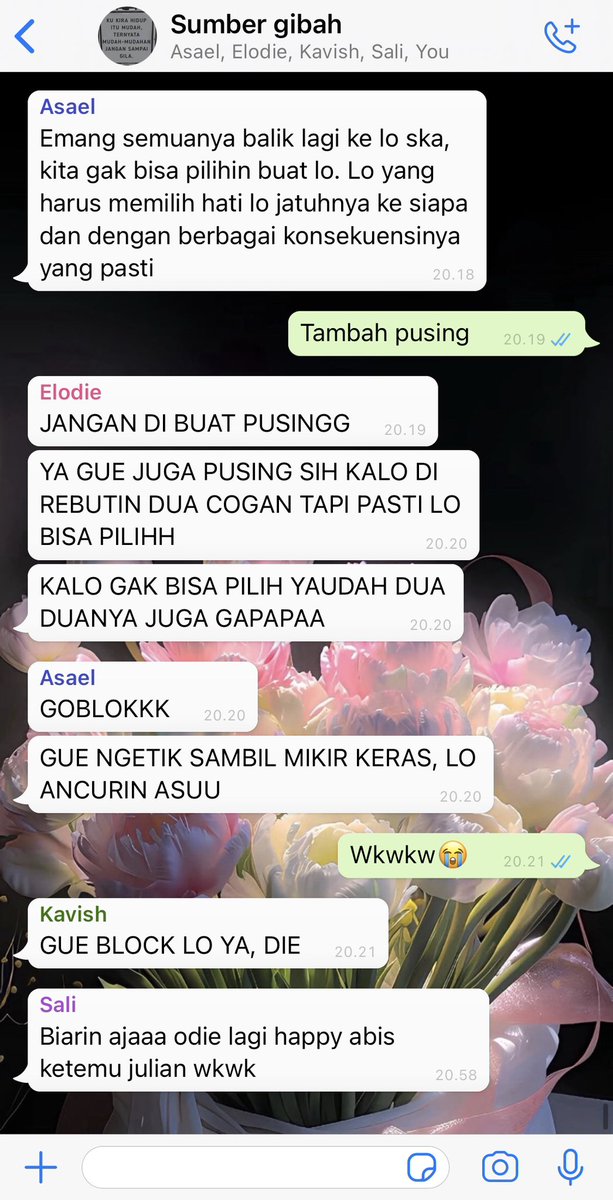 zzzzktls's tweet photo. 107. Maaf kalo ada typo yaww💗 https://t.co/VvQdU224Cq