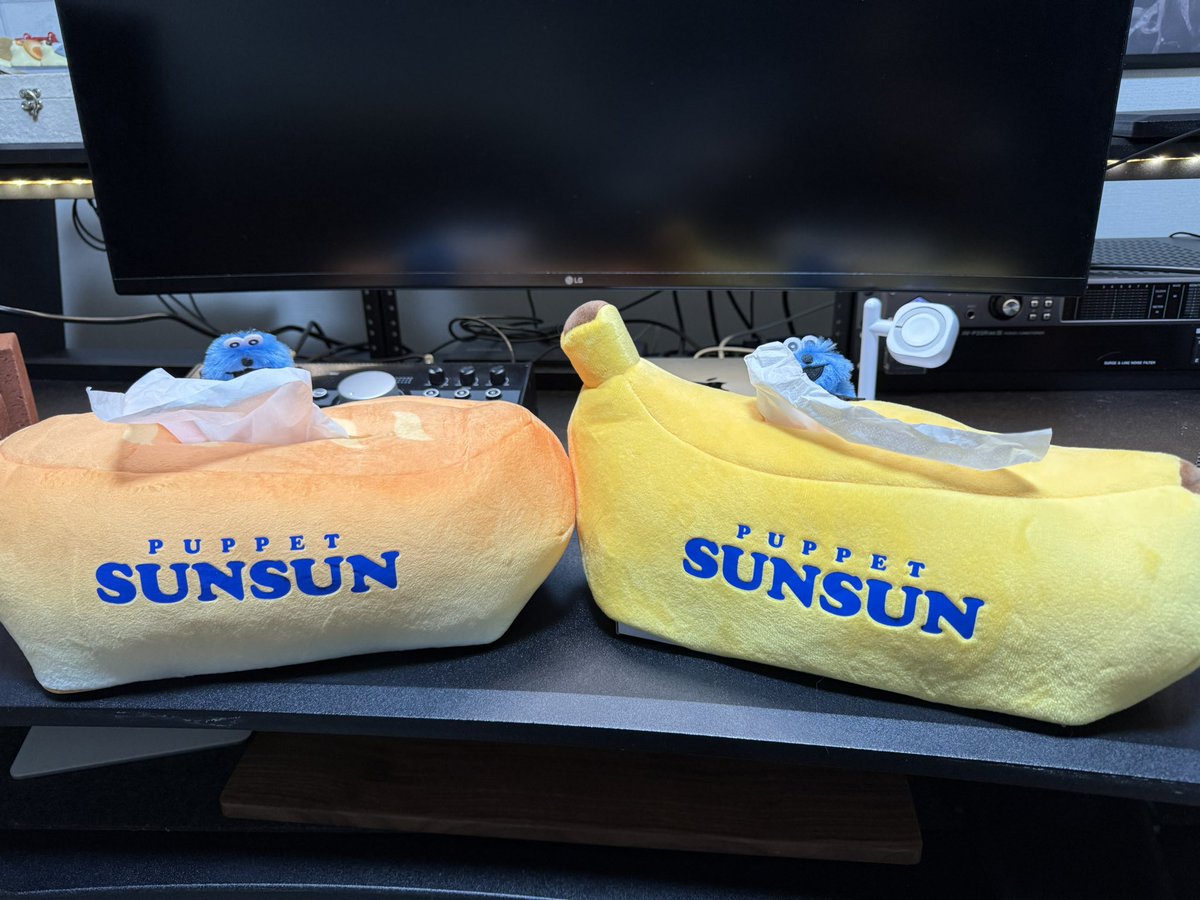 しづか tweet media