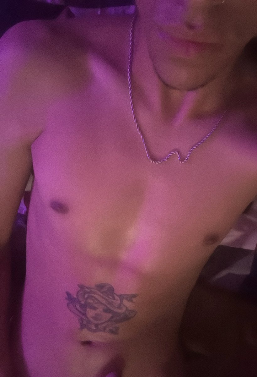 hoezluvantho's tweet photo. Who trynna taste both😛 #mlm #dallastx https://t.co/ccSo01IpWS