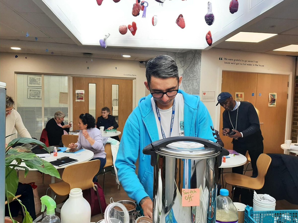 digi_kick's tweet image. The secret to digital confidence? A warm brew and a friendly face! 
Our Tea and T'internet workshops prove that the best way to start a digital journey isn't with a manual—it's with a conversation. We break down barriers, one "click" at a time!

#CommunitySpirit #DigitalInclusion