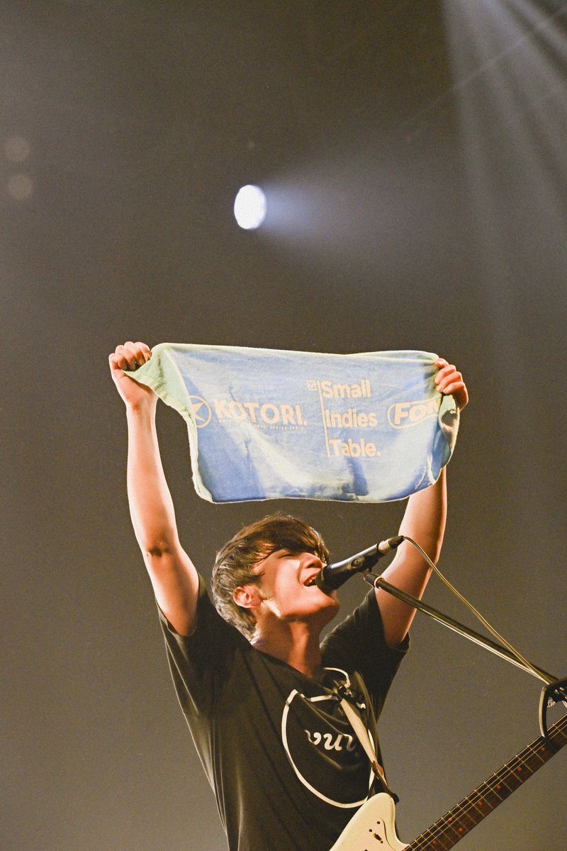 small indies table tweet media