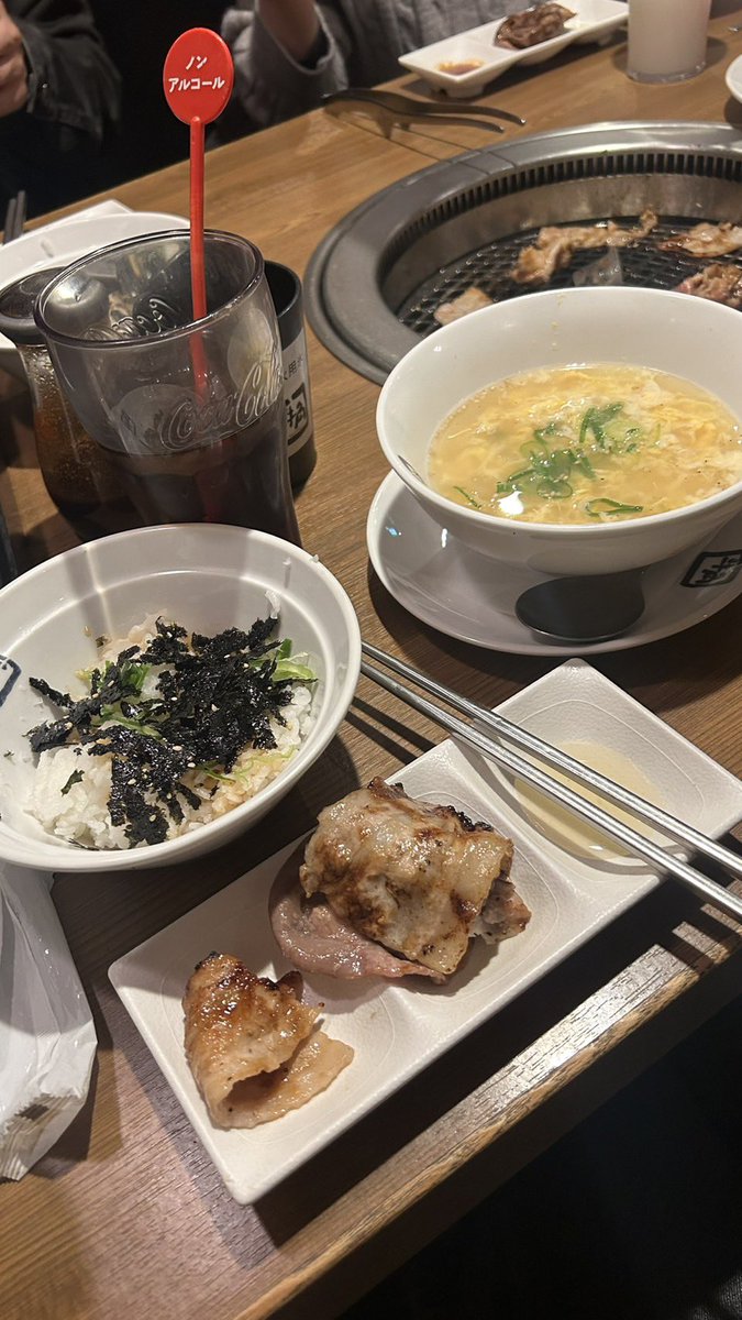 ついに明日です〜〜〜❣️
緊張ドキドキ❕と言いたいところですがまーーじで準備が終わって無さすぎてやばいです頑張ります（
ちなみに今日は同期と焼肉食べてプリクラ撮ってきた（？）