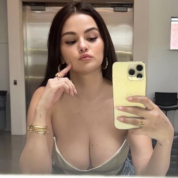 siren crave tweet media