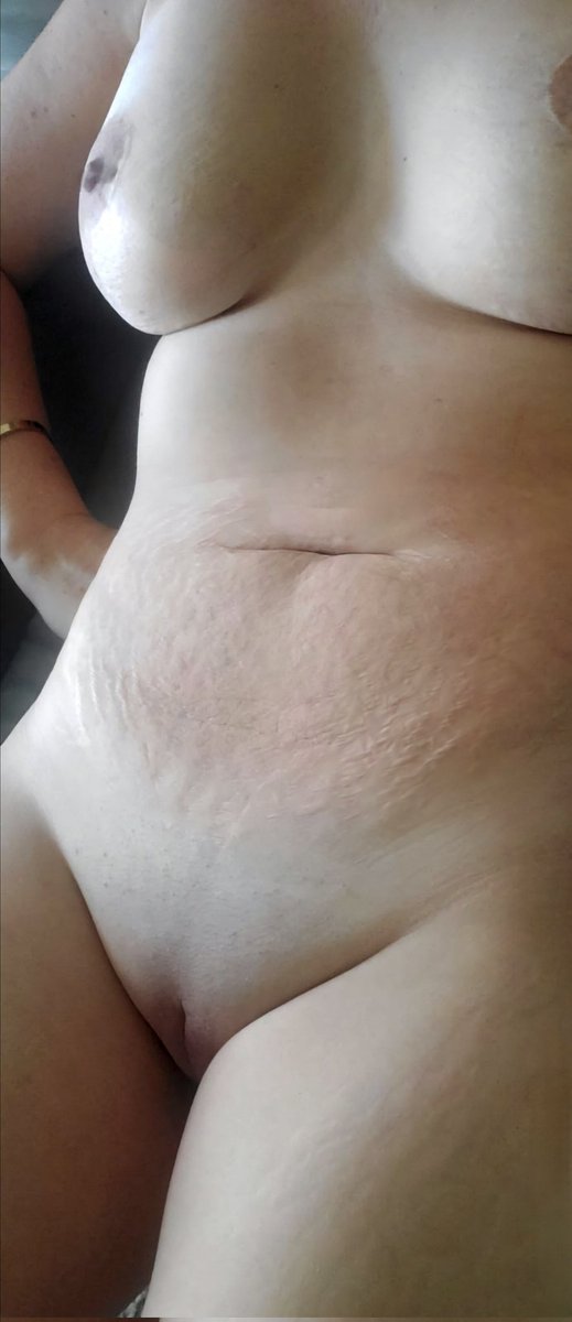 PairPineapple's tweet photo. Full frontal Friday 😈 https://t.co/G2auXb6Zfz