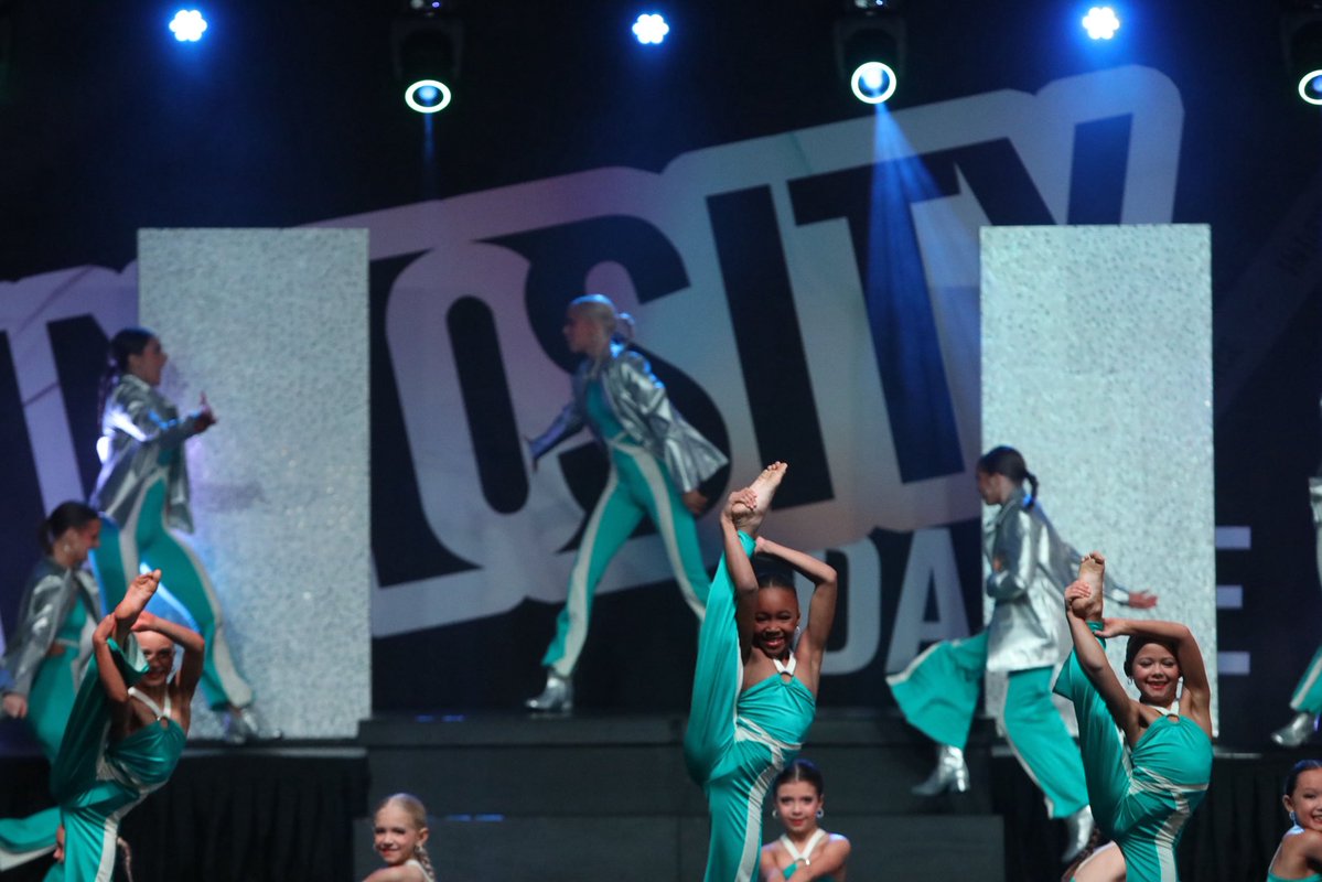 Roman Tubner tweet media