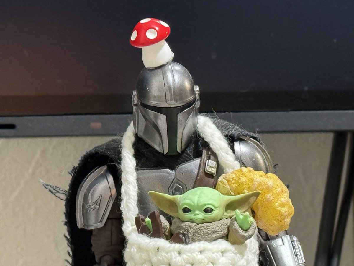 アリエクで大量の小さなキノコが売ってたのでウッカリ買ってしまった。とても可愛いです
使い途がないのでとりあえず家中に生やして命をふやす…🍄