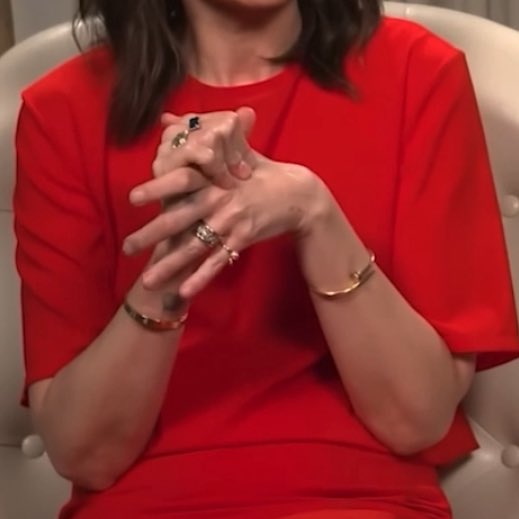 karolina wydra’s pr manager tweet media