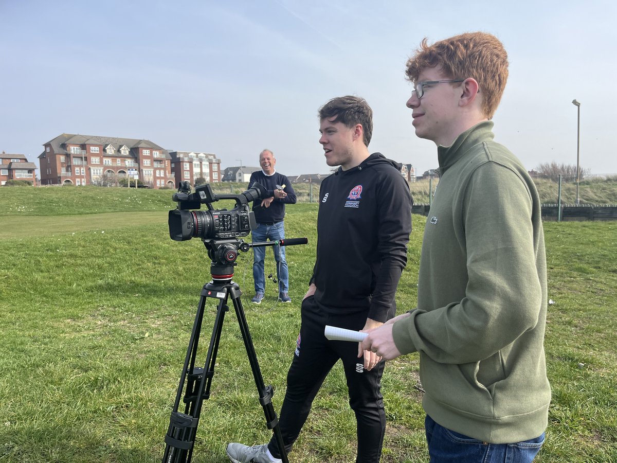 gerriebyrnescot's tweet photo. Gorgeous morning in the Fylde coast filming with our Ross and our ⁦@DanGP17_⁩ with ⁦@AFCFyldeFDN⁩ and their veterans. Inspiring to see what a difference the charity can make to lives. https://t.co/wSKtslST5k