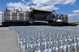 cha🐰⁷ is seeing bts soon | saw hobi | ⊙⊝⊜ tweet media