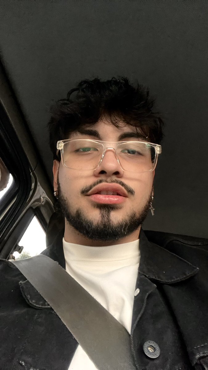 🧔🏻💳