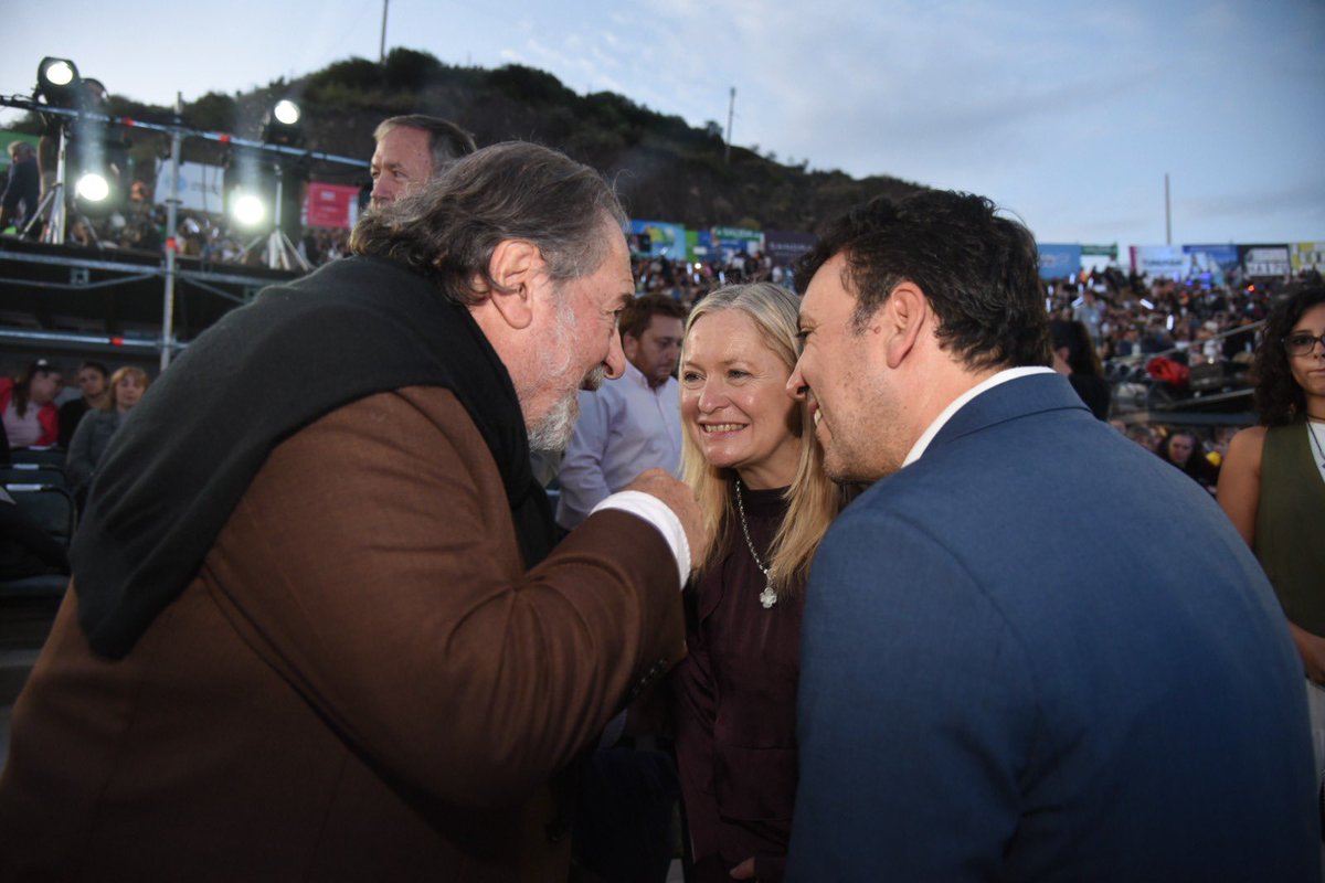 Hebe Casado tweet media