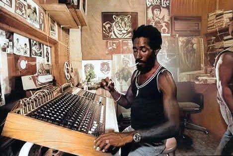 subcoolture tweet media