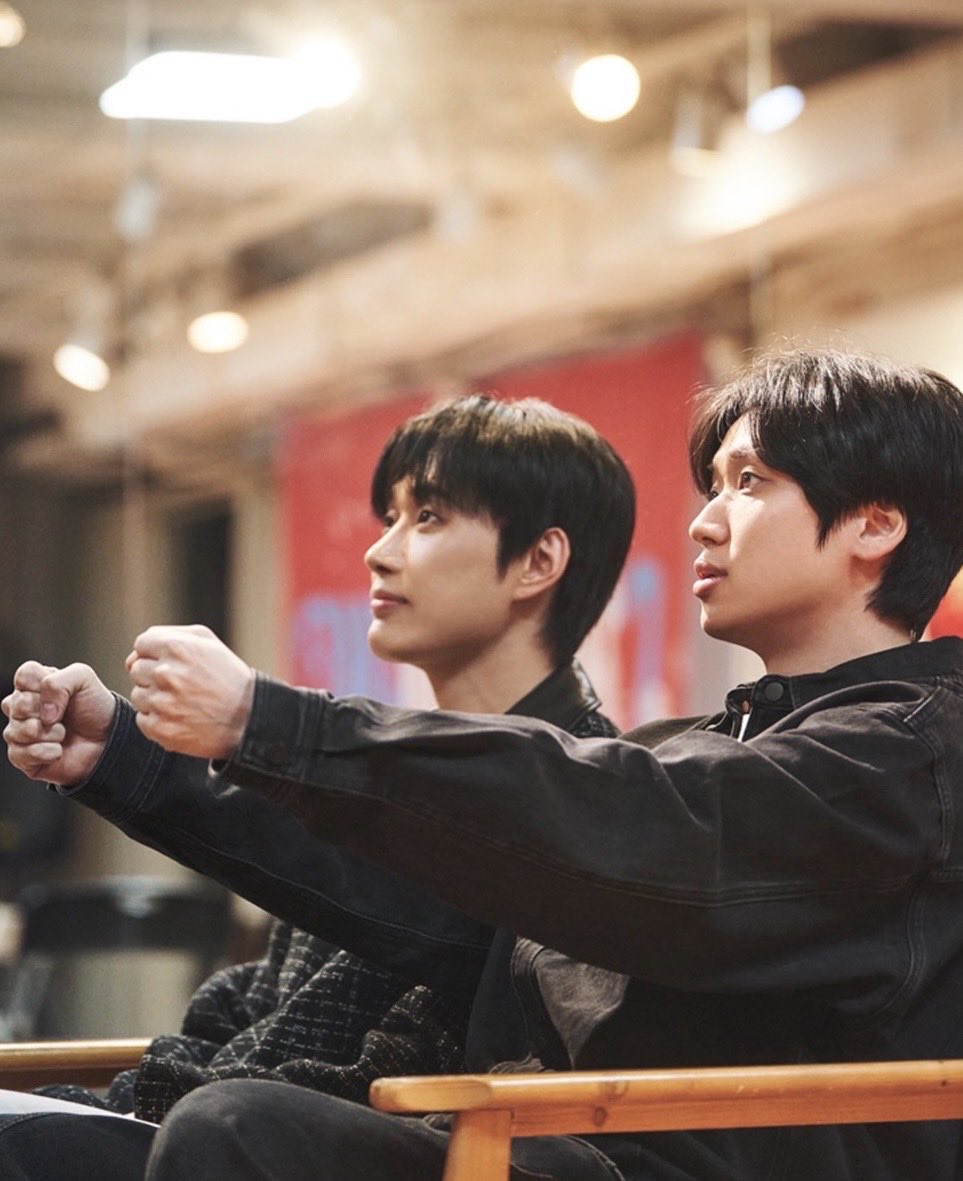 5월 2일부터 걸프란 거지? ㅎㅎㅎ 
#니엘 #NIEL #뮤지컬_걸프렌드