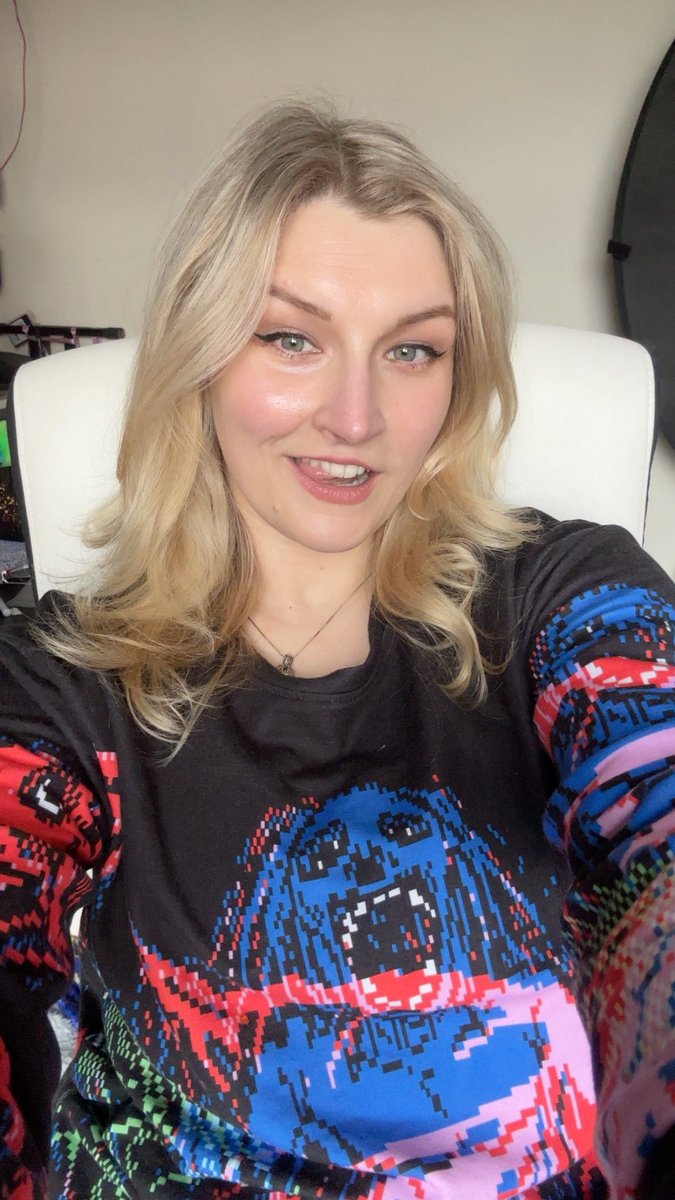 ChellyToms 🍃 tweet media