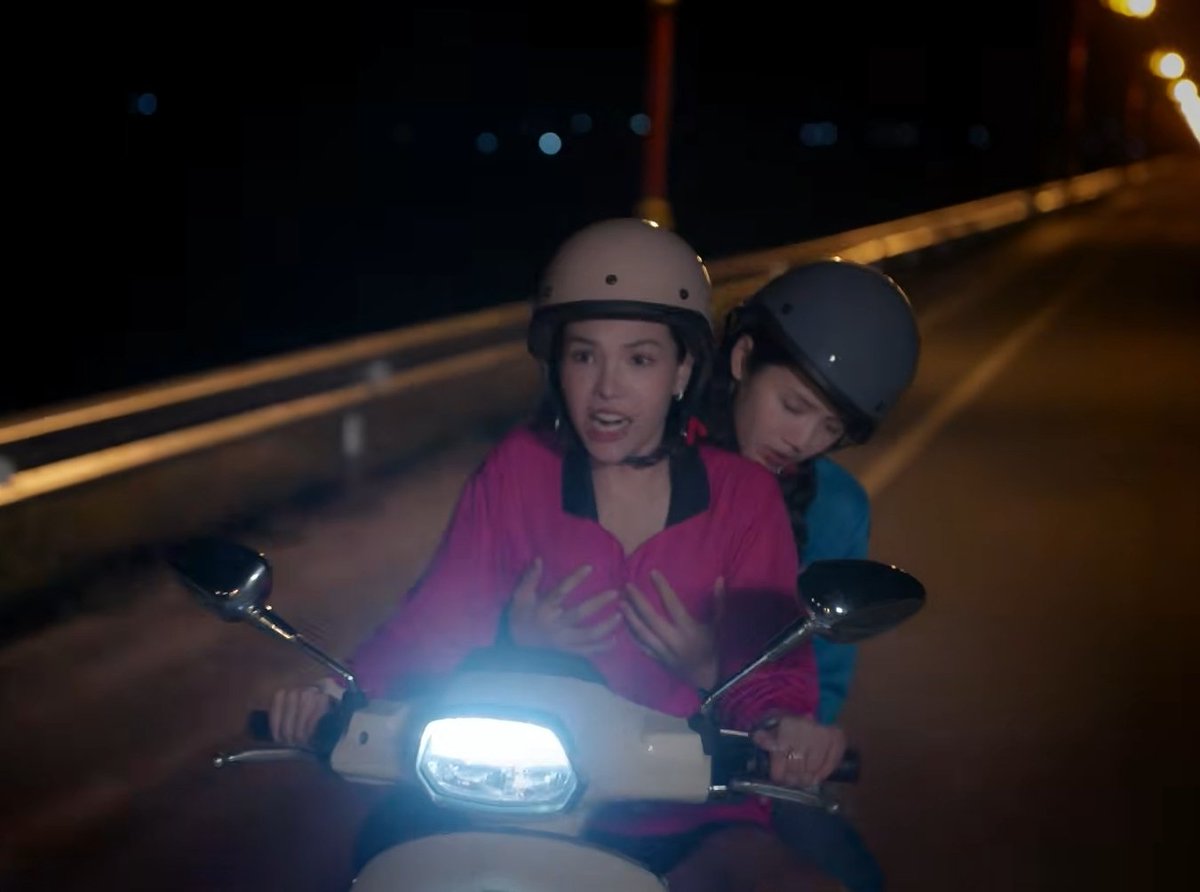 I lost it right in this moment 😭😭

HOMETOWN ROMANCE TRAILER
#HometownRomanceTrailer #LMSY #ลูกหมีซอนญ่า