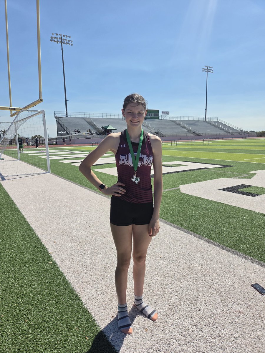 Consol Track & Field tweet media