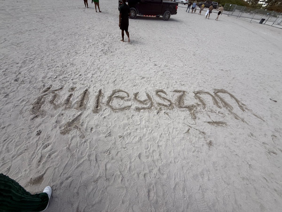 killeysznn🧛🏿♂️ #wildchild4L tweet media