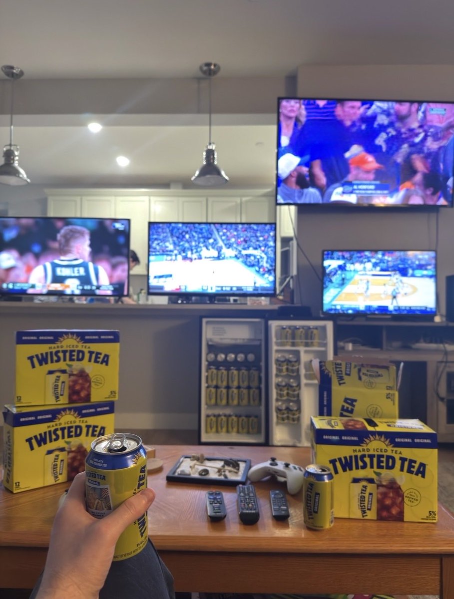 Twisted Tea tweet media