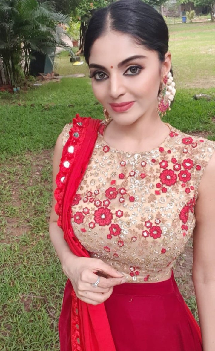 Esh_tweets 🤍🫰 tweet media