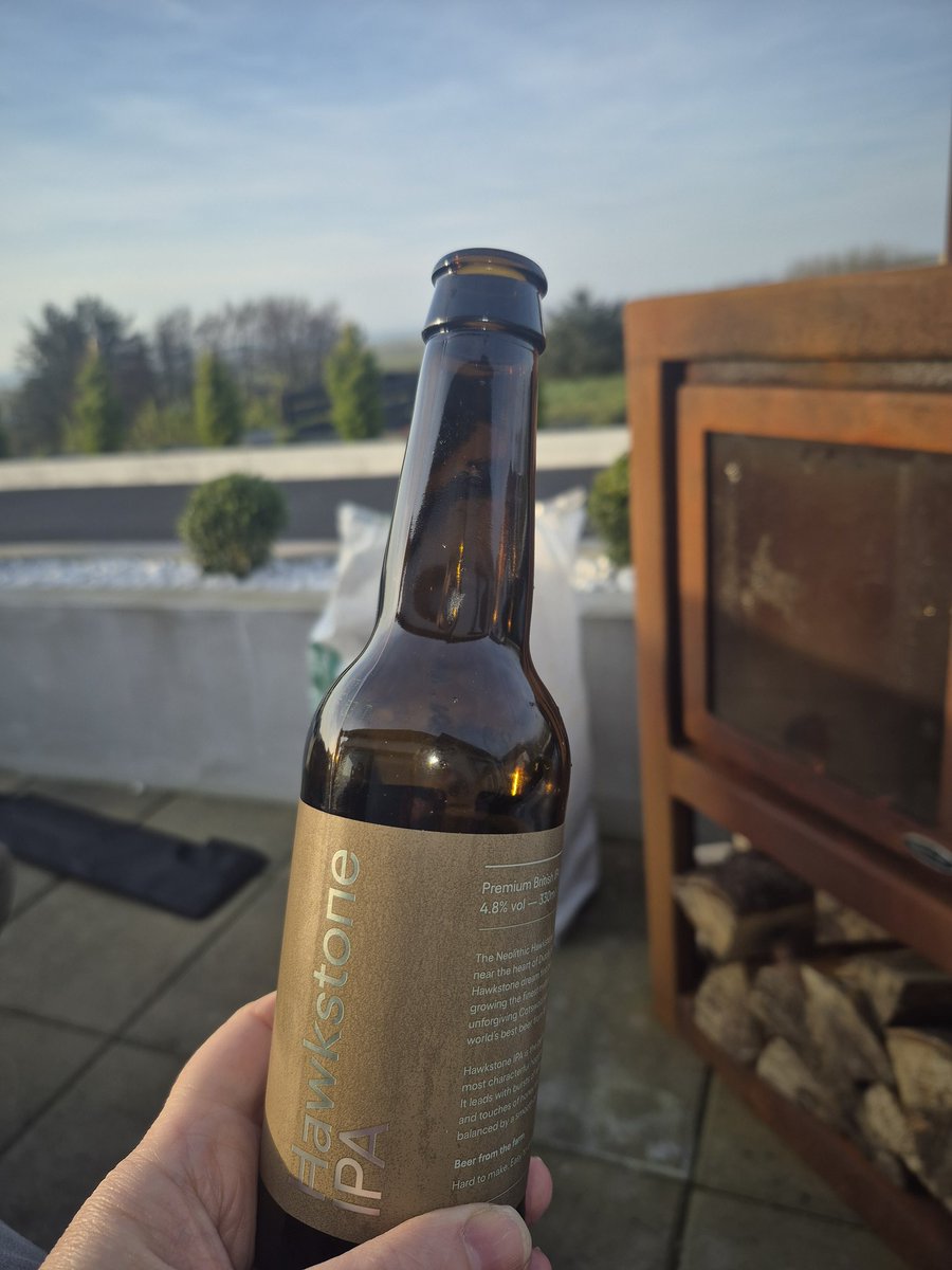 Lisa Toland tweet media