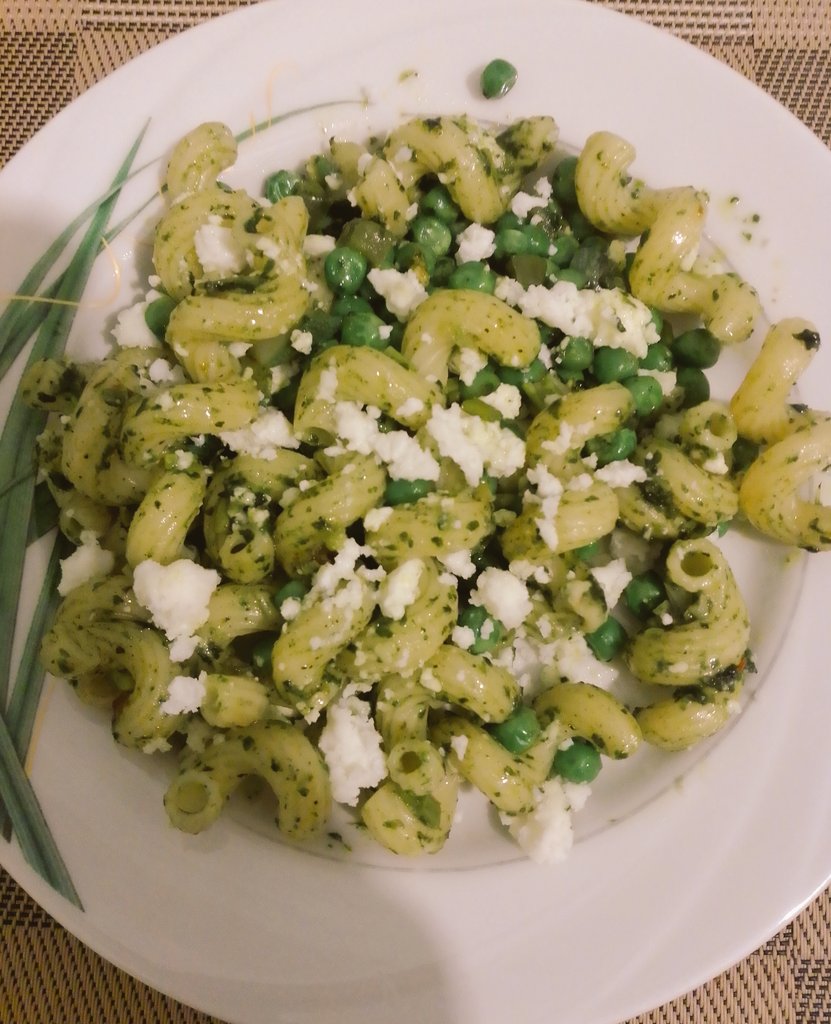 Півторачка tweet media