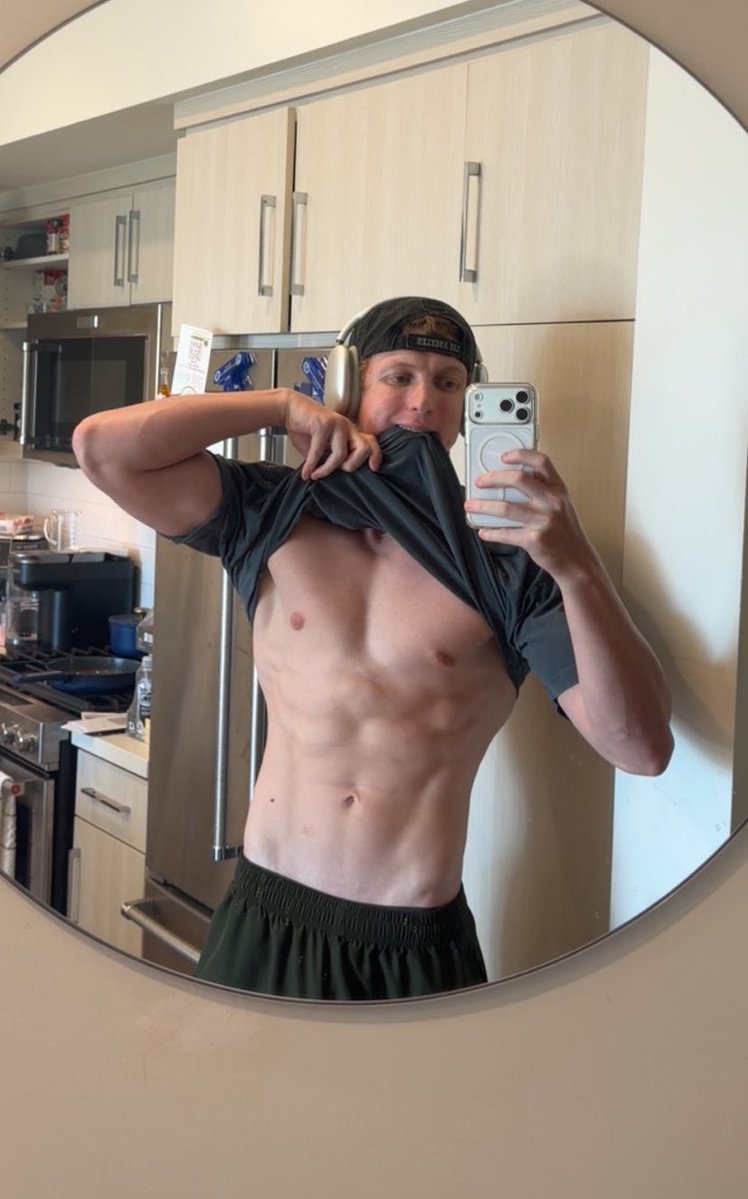 ✰ God Àtlas tweet media