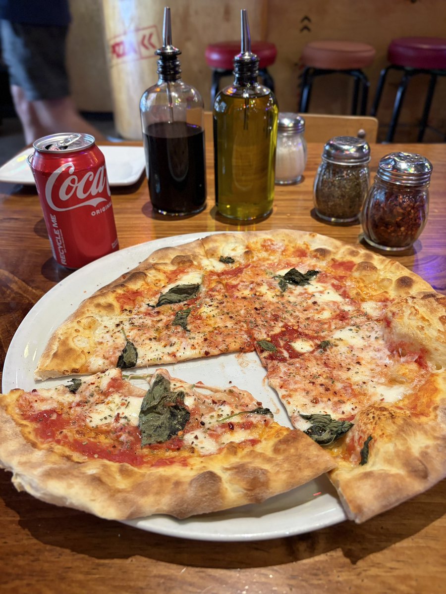 LADE BACKK tweet media