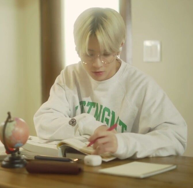 ina 🌷 tweet media