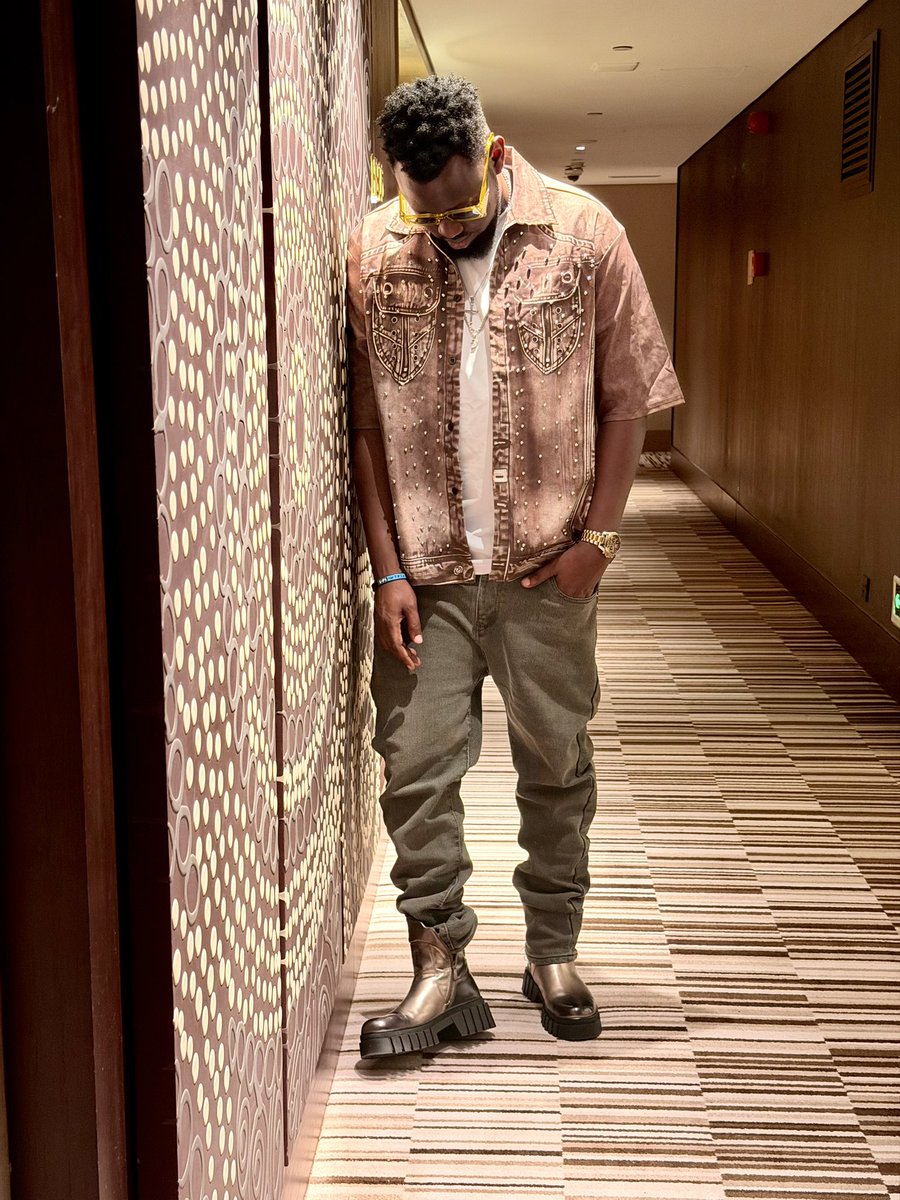 Levixone tweet media