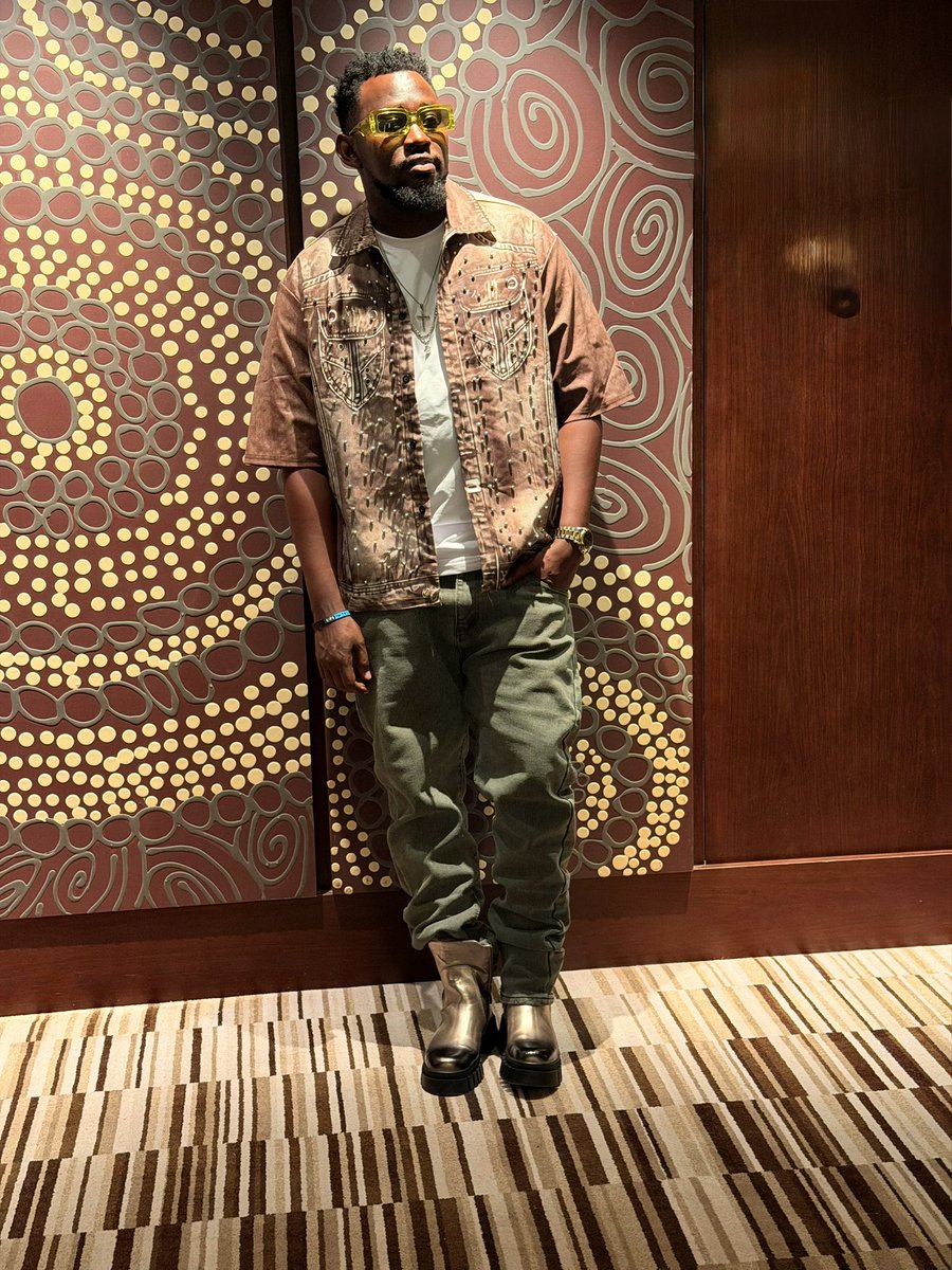 Levixone tweet media