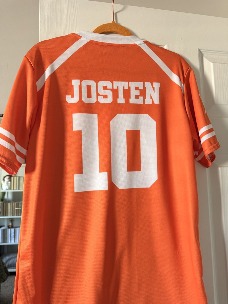 cass biehn | ICARUS FELL on goodreads! tweet media