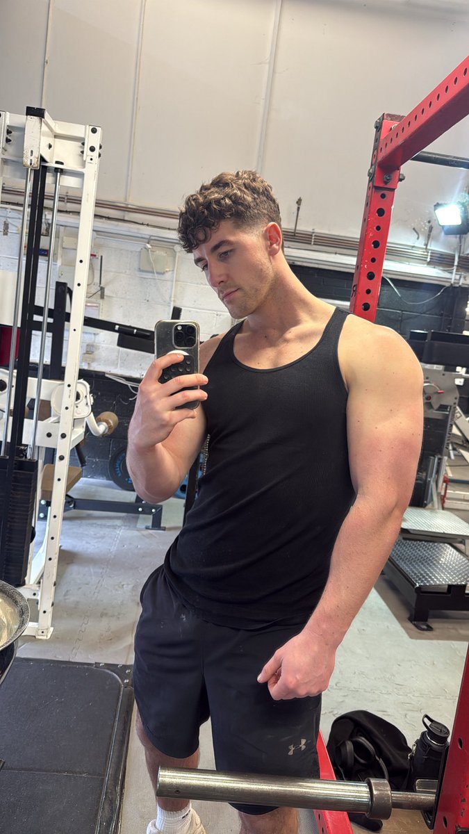 Alpha Victor tweet media