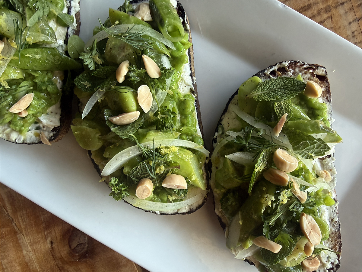 DellaFattoria's tweet photo. Peas, Asparagus, Creamed Feta, Fresh Herbs &amp; Marcona Almonds on Della Seeded Wheat &amp; Other New Spring Menu Specials - https://t.co/z8qdzavL1i https://t.co/hEXNyynFs9