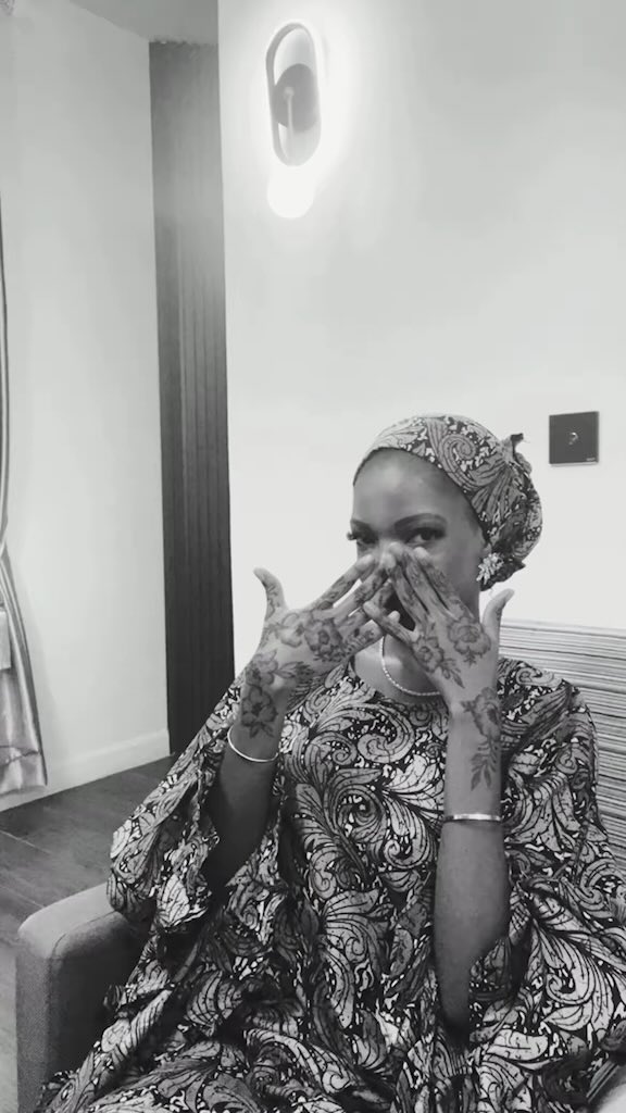 Nafisatt tweet media