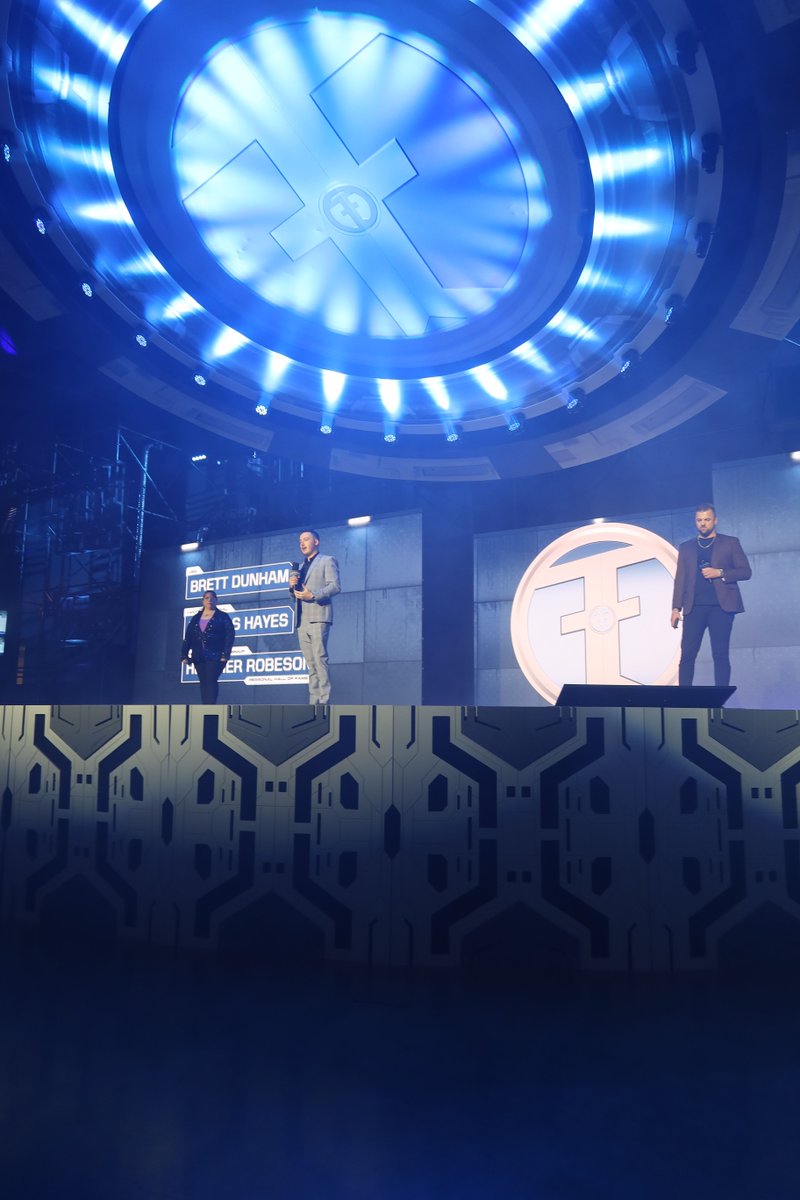 Vantage Financial's Top Producer: Thomas Hayes got to share his journey on stage at Family First Life's Annual Convention. He shared how he's able to issue over $30k each month and how new agents can do the same! 🔥 

#ffl #familyfirstlife #lifeinsurance #sales #vantagefinancial