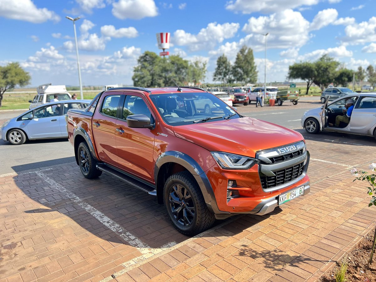 Muzi Sambo tweet media