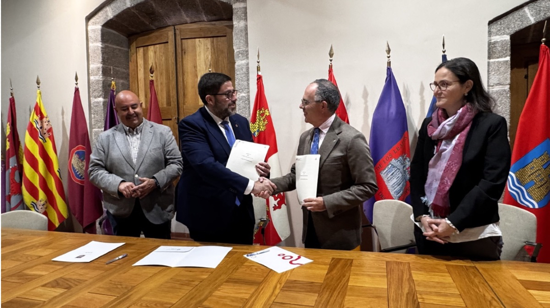 Avilared tweet media