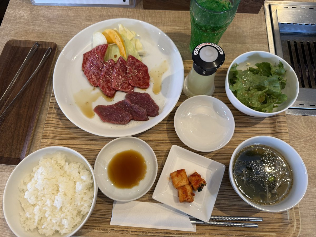 Marchyu's tweet photo. ポイント消費でワンコインランチ。なんだかんだ1人焼肉初めてだったけど、焼肉はみんなとわいわい食べる方が美味しいね。でも久々にゆっくりご飯食べれて幸せでした、感謝🙏🏻 https://t.co/hYpZkd9yS2