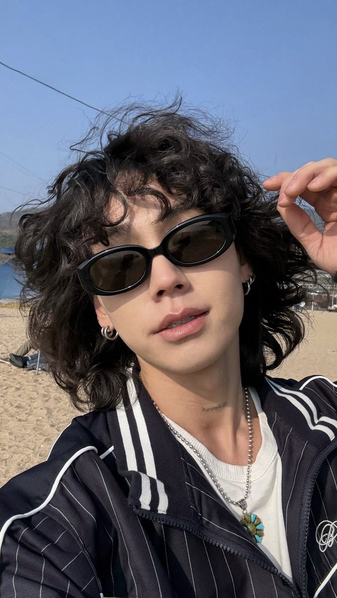 ༊*·˚ tweet media