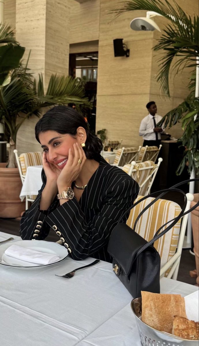 M 🇶🇦 tweet media