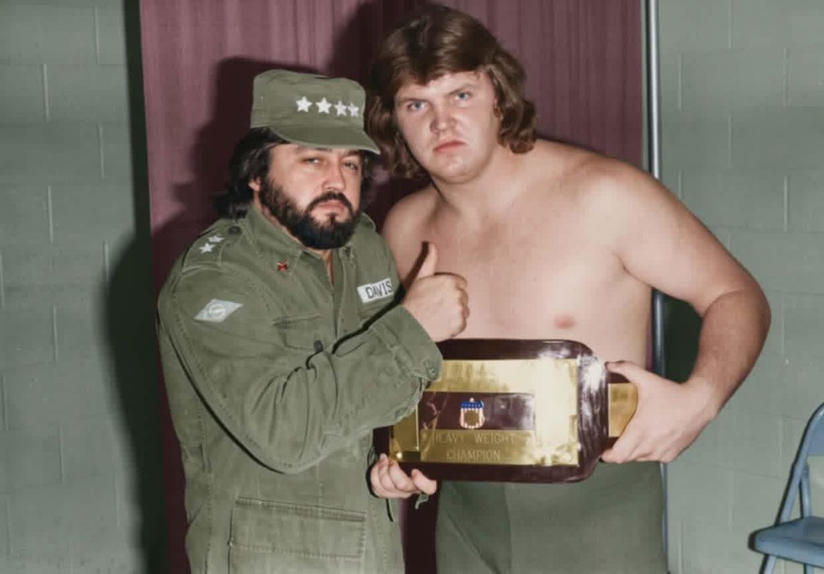 Tony Richards tweet media