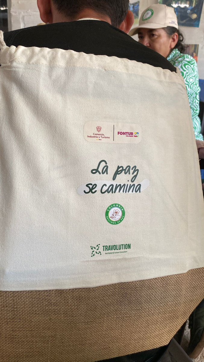 Radio Nacional CO tweet media